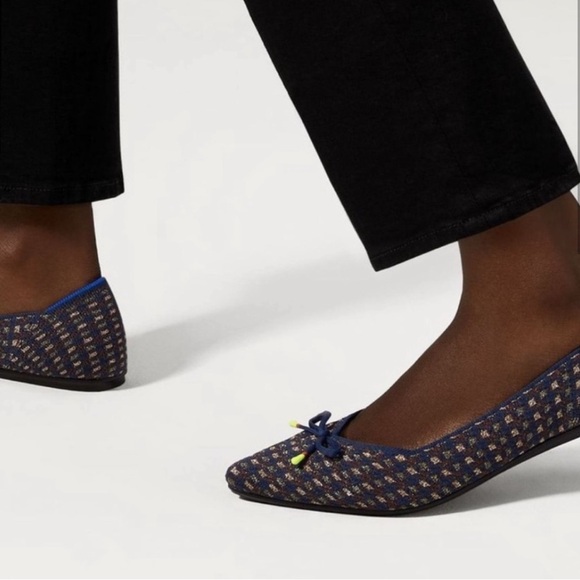 Rothys The Point retired blue plaid with tassels size 11 - Picture 8 of 8